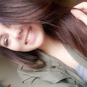 Meet your Posher, Olyvia